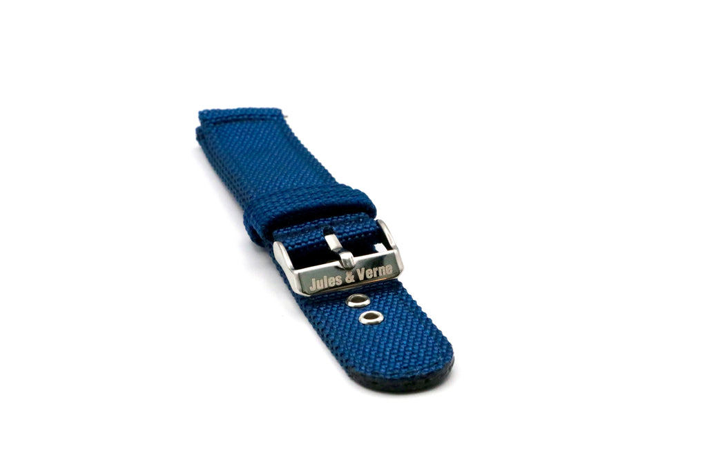 Columbiad : Bracelet Swatch x Omega Bleu