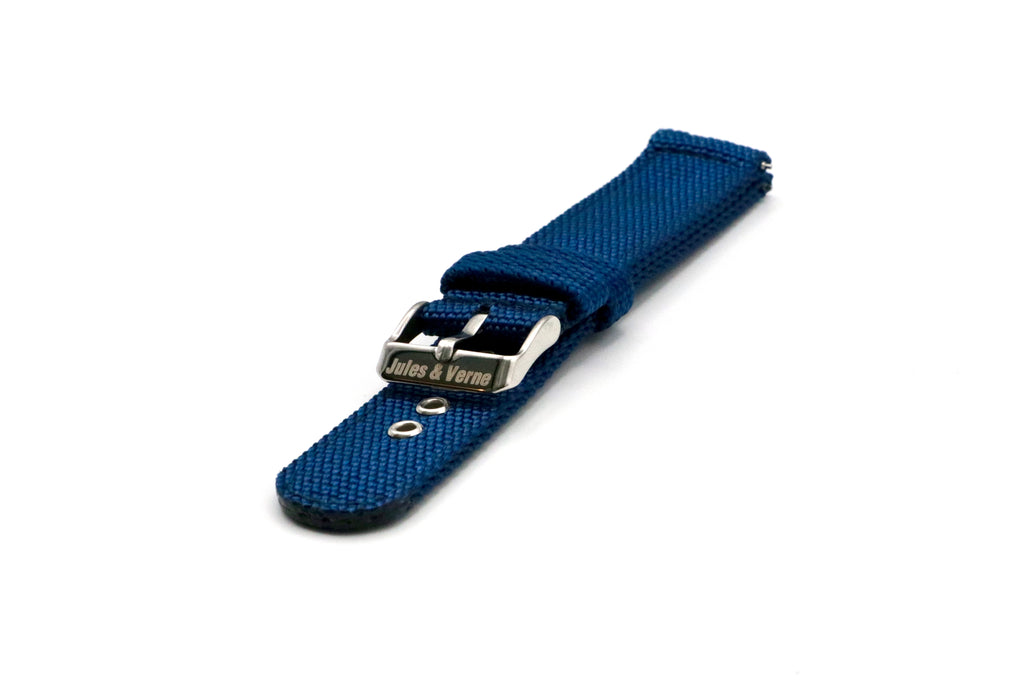 Columbiad : Bracelet Swatch x Omega Bleu