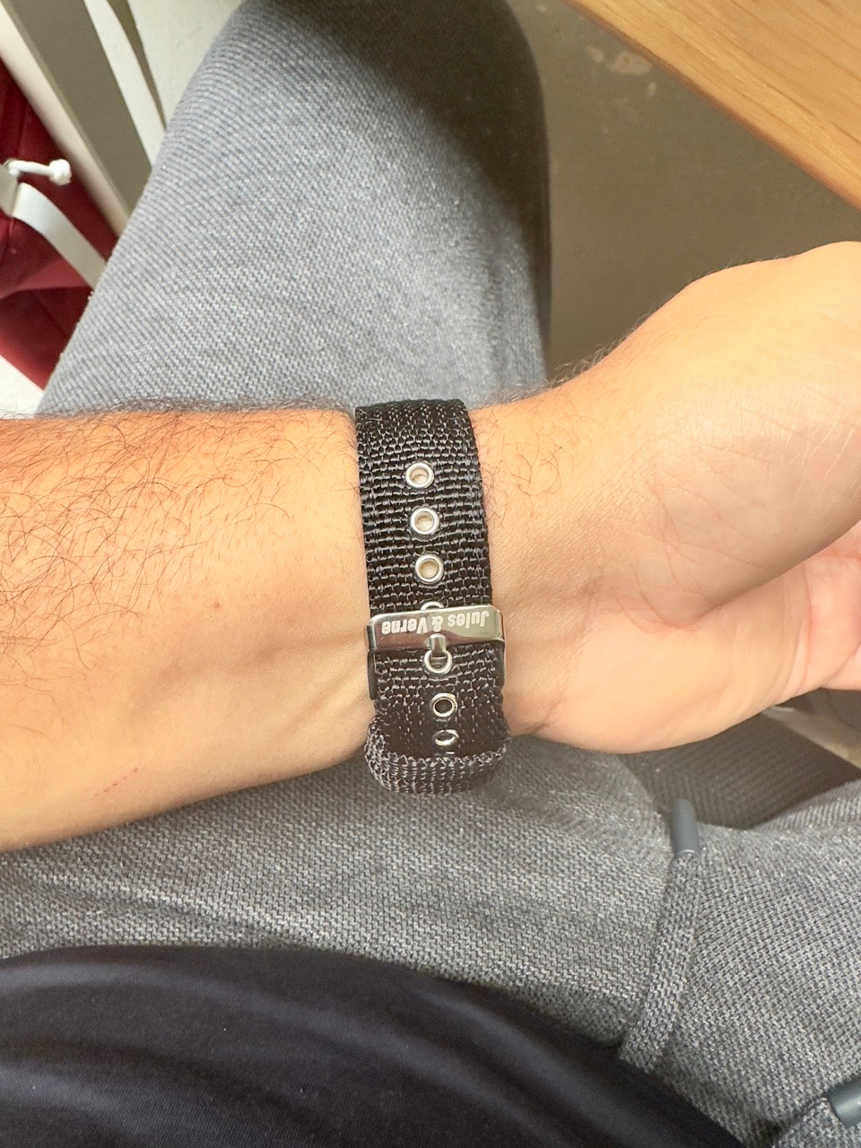 Columbiad : Bracelet Swatch x Omega Noir