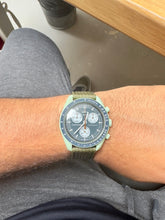 Charger l&#39;image dans la visionneuse de la galerie, Columbiad : Bracelet Swatch x Omega Vert
